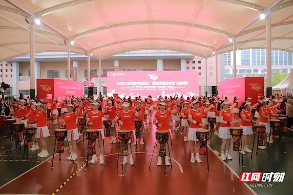 纷使出看家, 全民迎全运